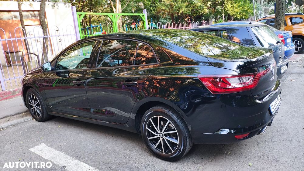 Renault Megane TCe 140 GPF BUSINESS EDITION - 3