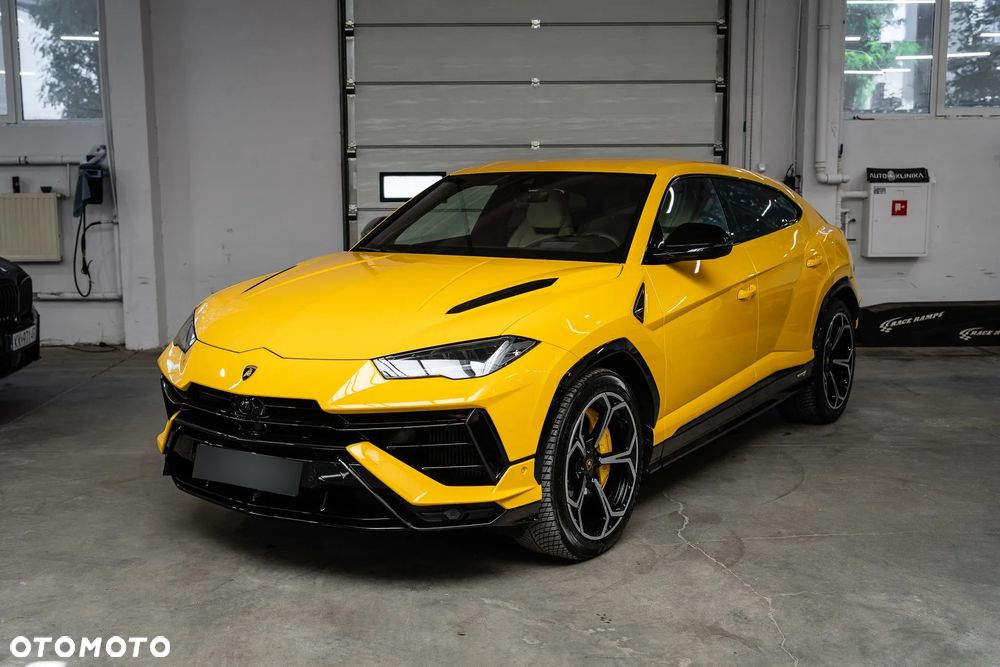 Lamborghini Urus - 1