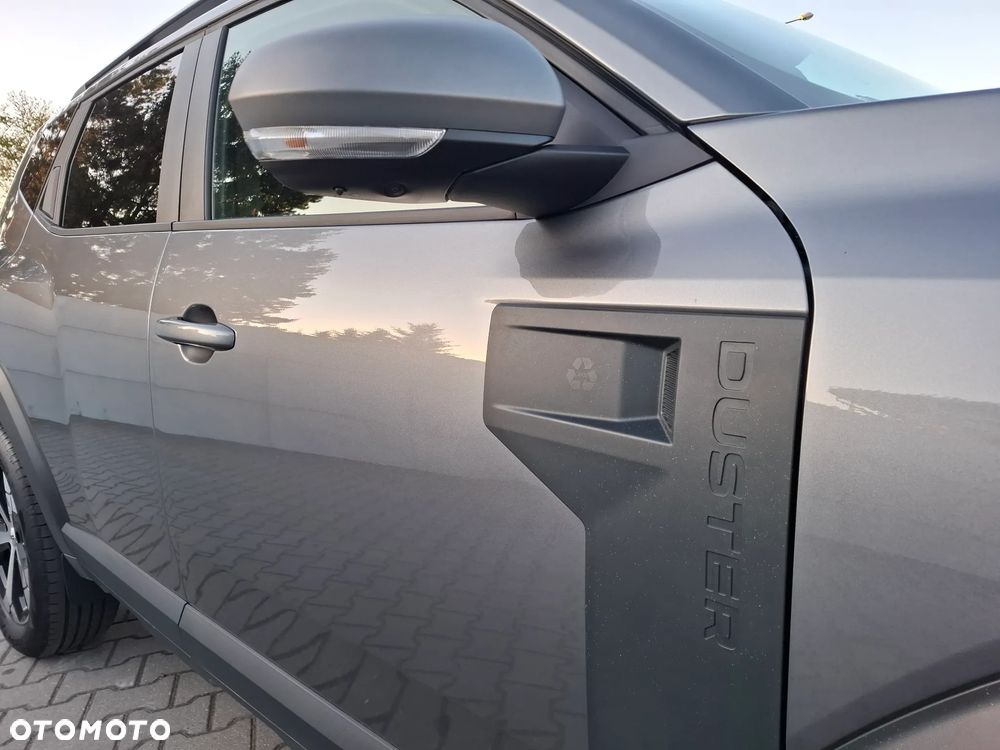 Dacia Duster 1.6 Full Hybrid 140 Journey MMT - 11