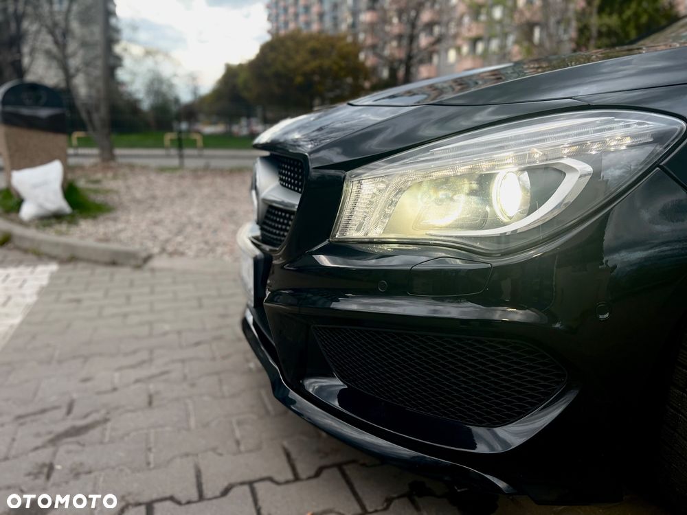 Mercedes-Benz CLA 180 7G-DCT AMG Line - 5