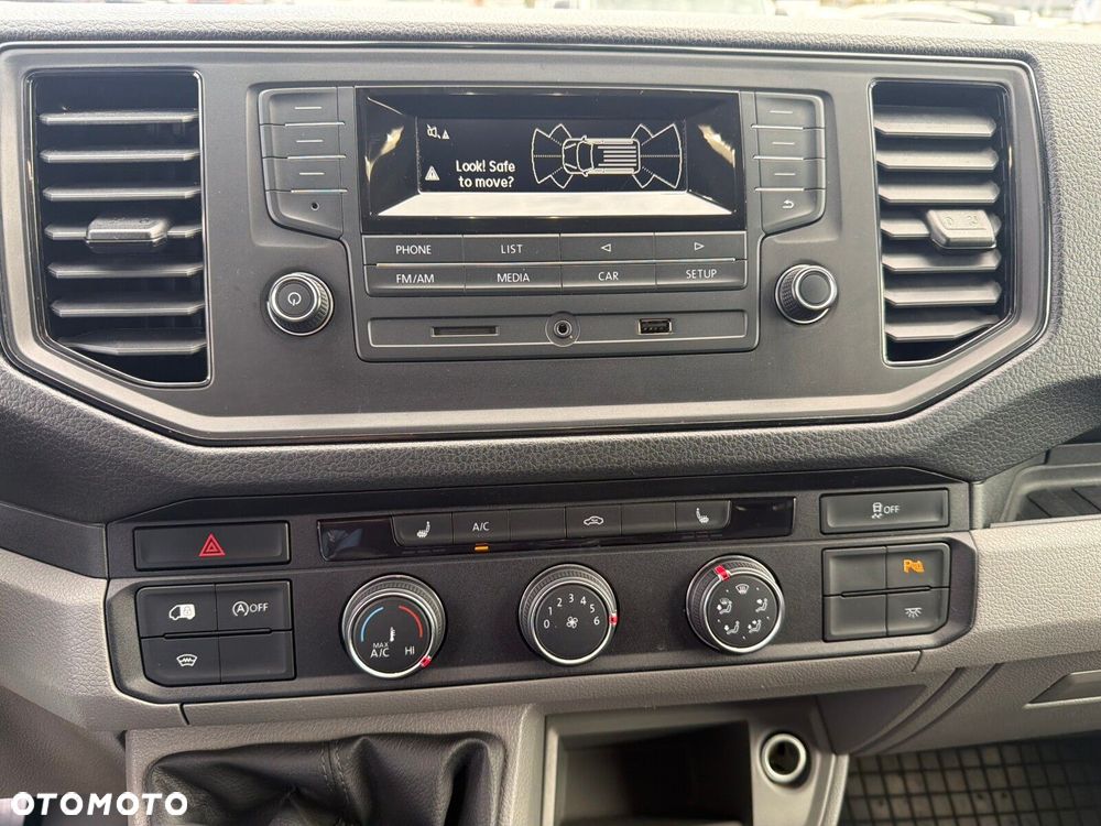 Volkswagen Crafter 3.640 Furgon - 19