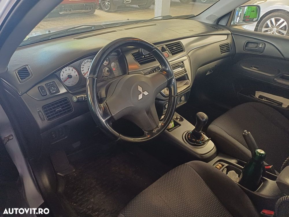 Mitsubishi Lancer - 4