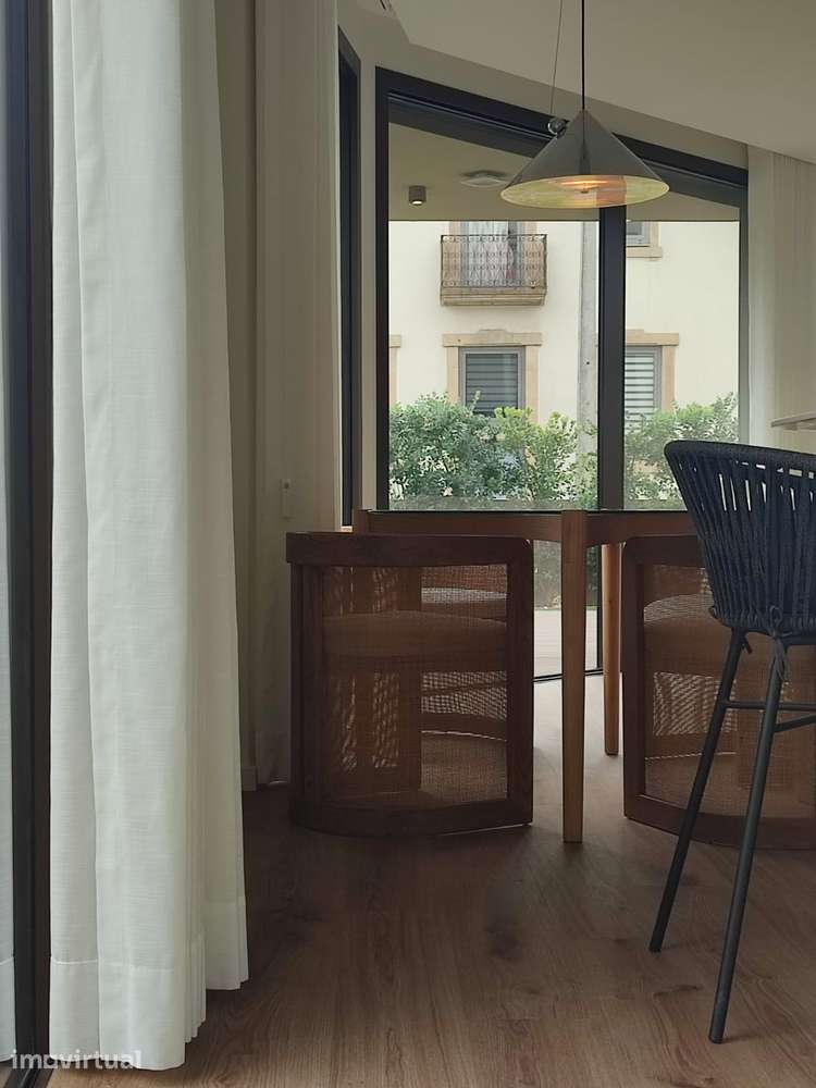 T1 com jardim privativo, muita luz, muito sol,localização privilegiada - Grande imagem: 4/19