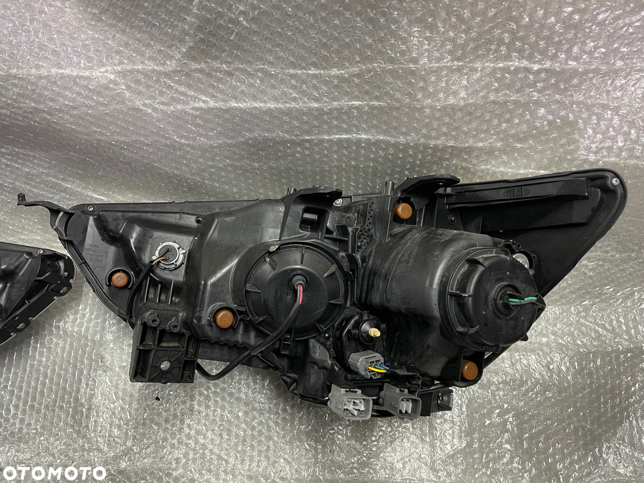 LAMPA PRZÓD LEWA PRAWA SOCZEWKA H7 MITSUBISHI ASX - 24