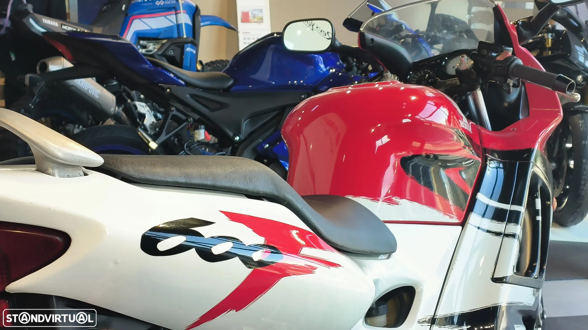 Honda CBR 600F - 8