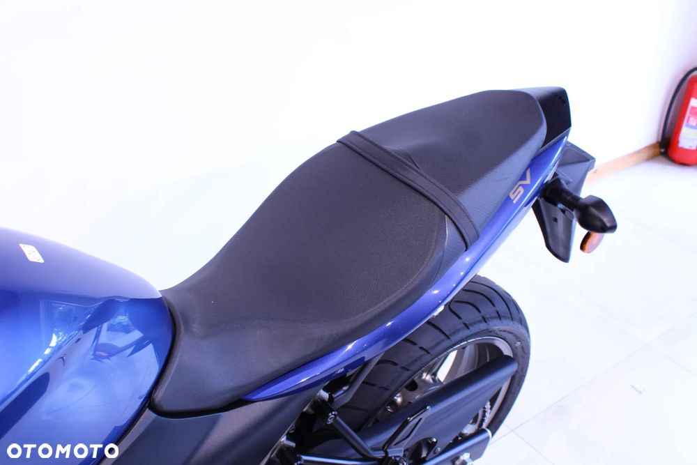 Suzuki SV - 17