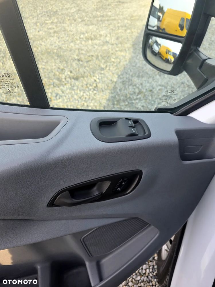 Ford TRANSIT 2,0 TDCI 170 KONNA DOKA BRYGADÓWKA 7 OSOBOWA 3,1M SKRZYNIA KLIMA WEBASTO LEDY BLIŻNIAKI DO 3,5T GWARANCJA - 18