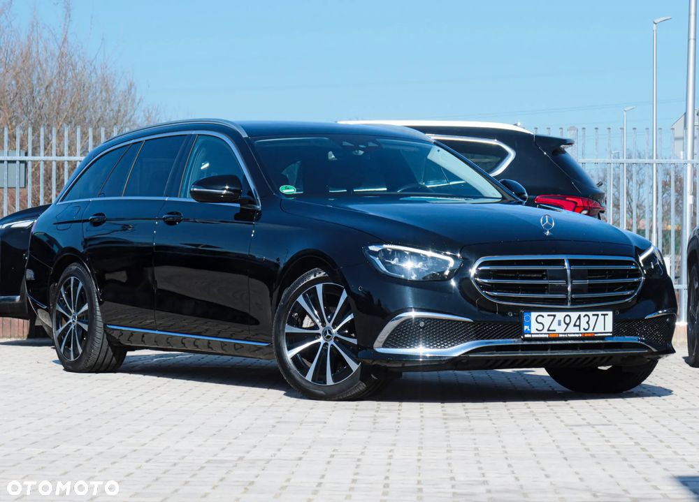 Mercedes-Benz Klasa E 300 de 9G-TRONIC Exclusive - 3