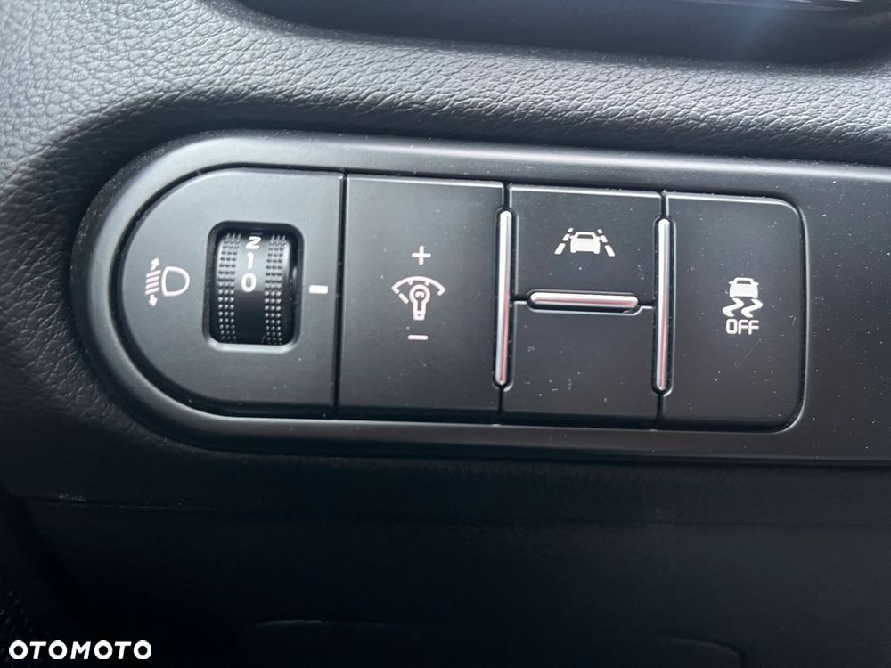 Kia XCeed 1.6 T-GDI L Business Line DCT - 20