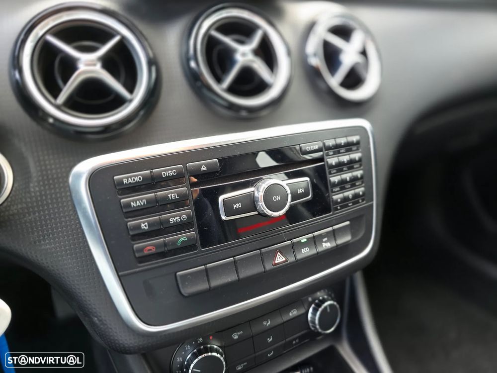 Mercedes-Benz A 180 CDI (BlueEFFICIENCY) Urban - 12