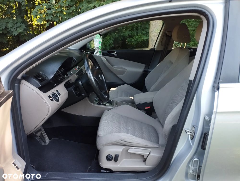 Volkswagen Passat 2.0 TDI DSG Highline - 7