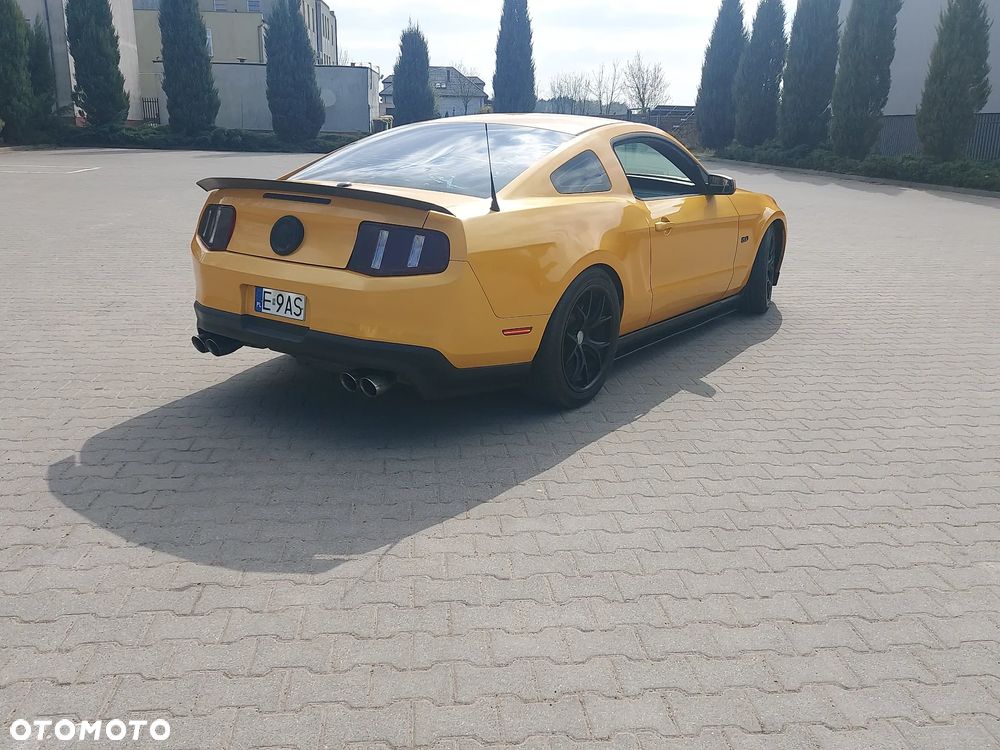 Ford Mustang 5.0 V8 GT - 9