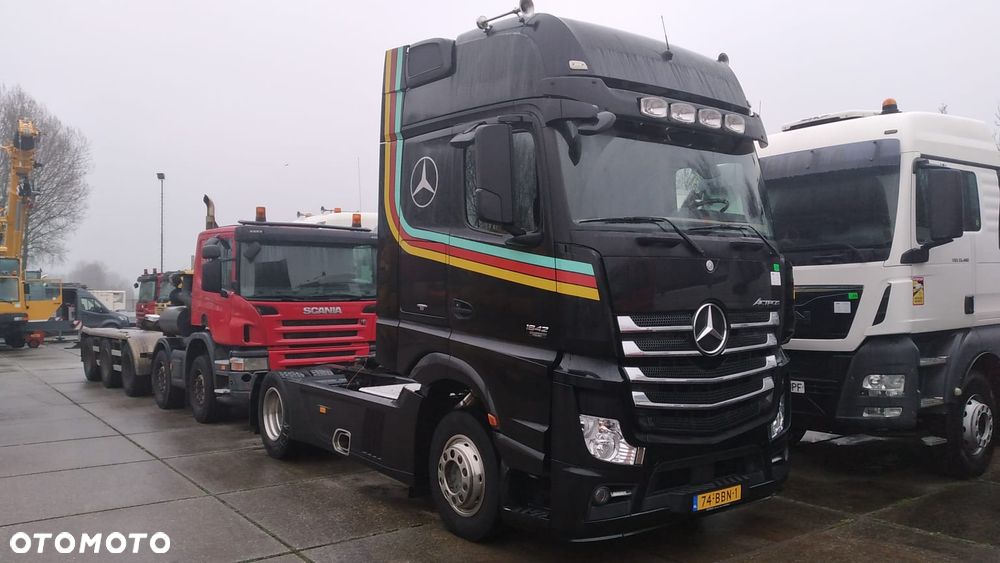 Mercedes-Benz Actros - 2