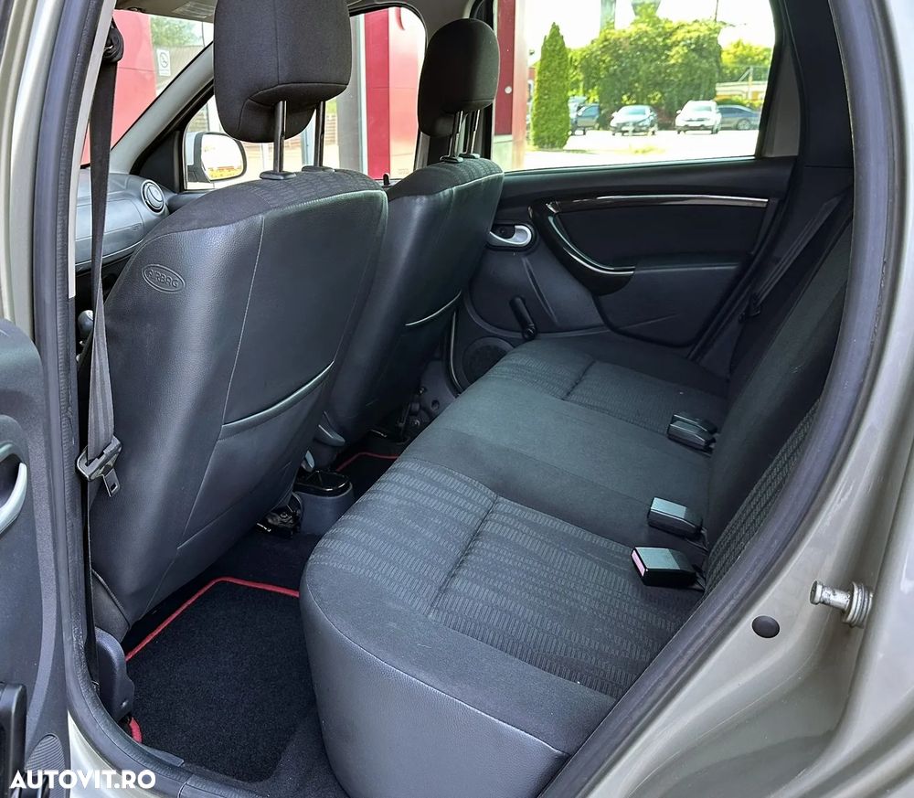 Dacia Duster dCi 110 FAP 4x4 Laureate - 20