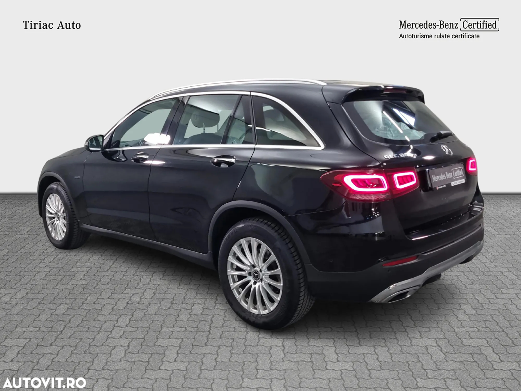 Mercedes-Benz GLC 300 e 4MATIC - 4