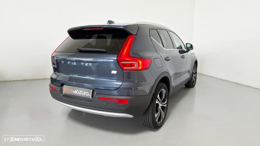 Volvo XC 40 1.5 T5 PHEV Momentum Plus - 4