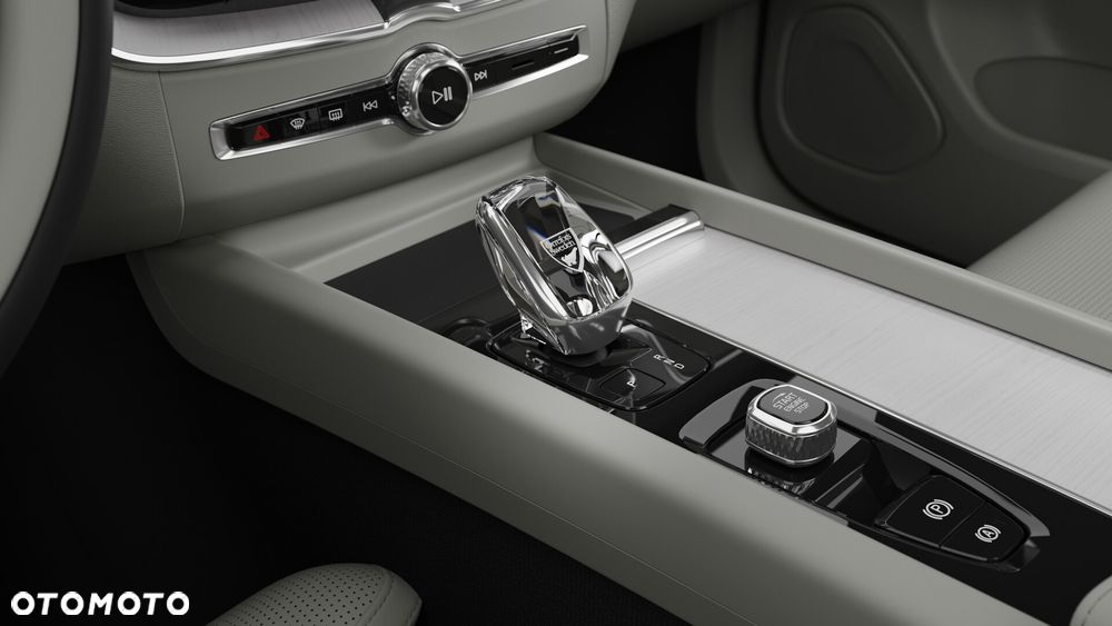 Volvo XC 60 B5 B AWD Ultra Bright - 13