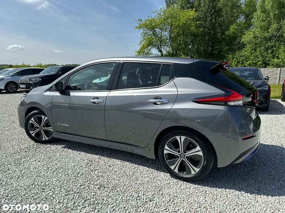 Nissan Leaf 40 kWh TEKNA - 9