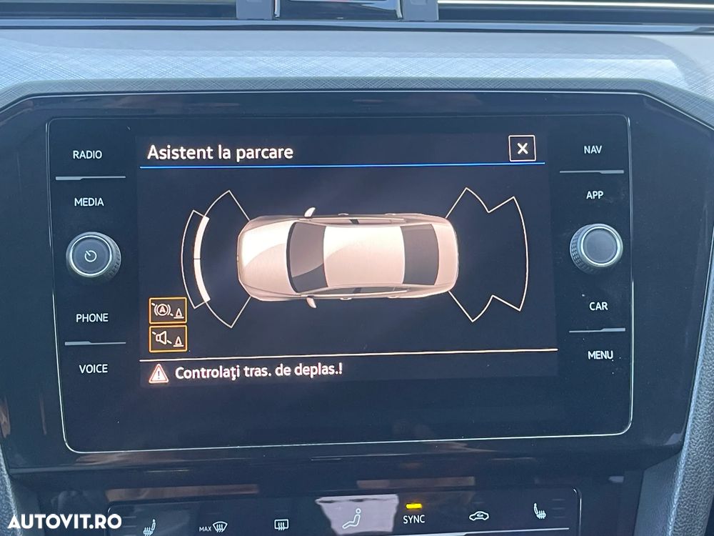 Volkswagen Passat 2.0 TDI DSG Comfortline - 22