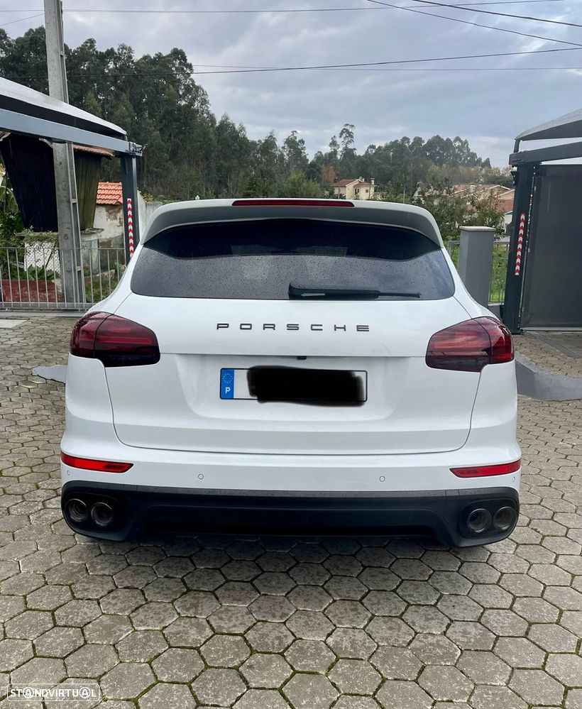 Porsche Cayenne Diesel Platinum Edition - 3