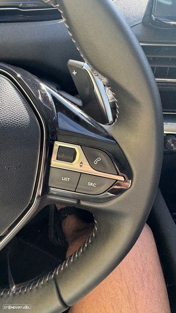 Peugeot 5008 1.2 PureTech Allure EAT8 - 21