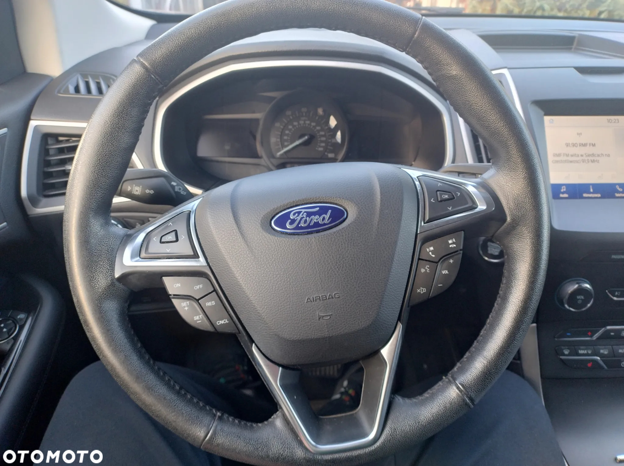 Ford Edge - 10