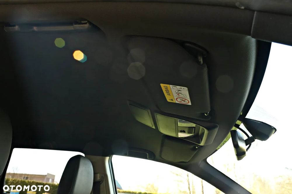 Mitsubishi Outlander - 24