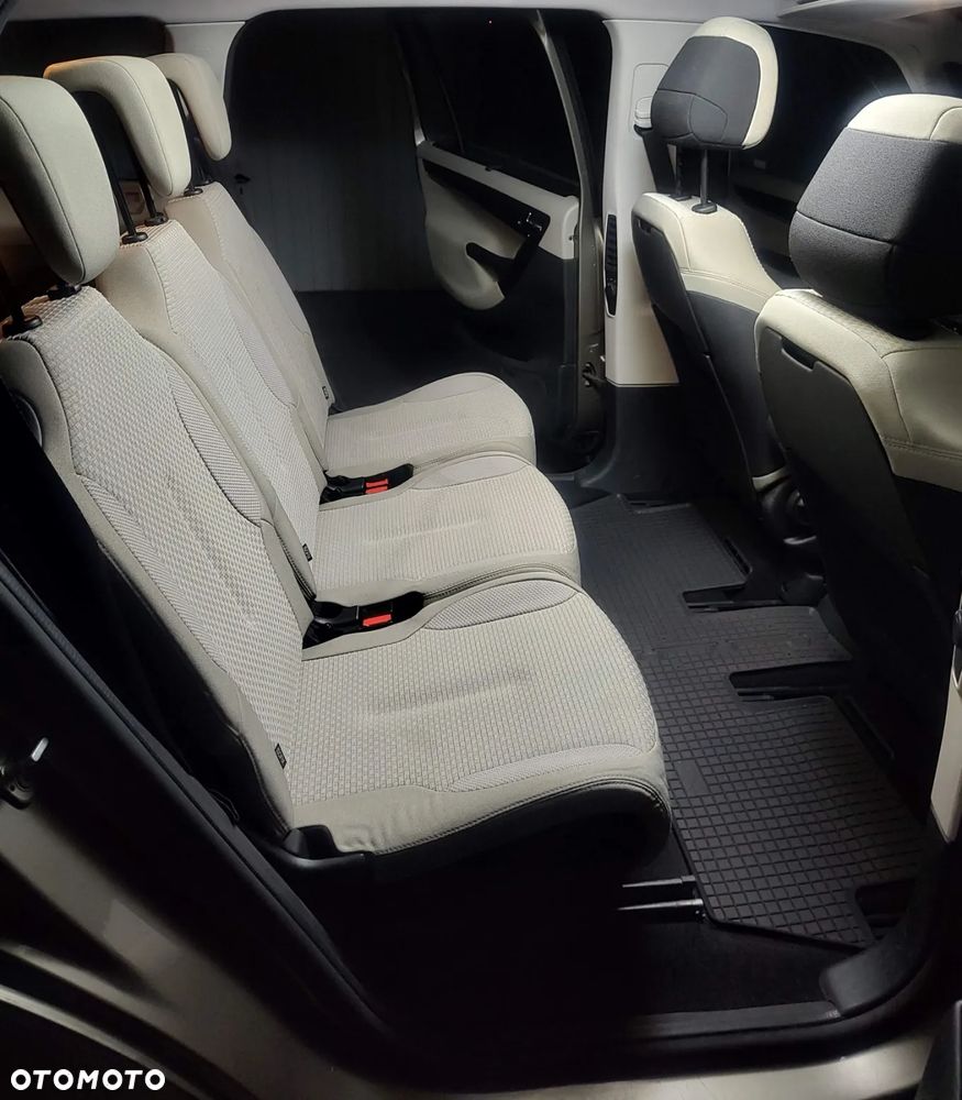 Citroën C4 Picasso - 25