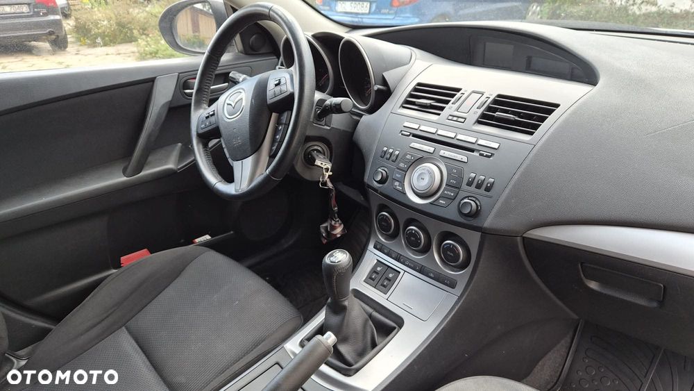 Mazda 3 - 5