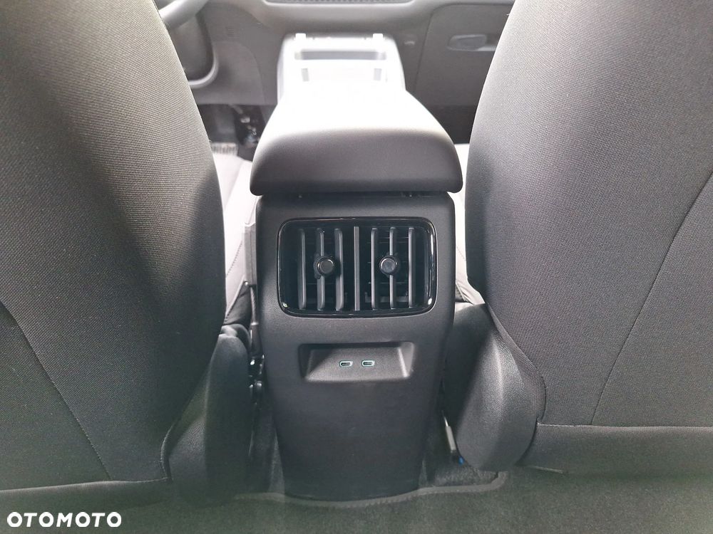 BYD Dolphin G Active E-CVT - 23