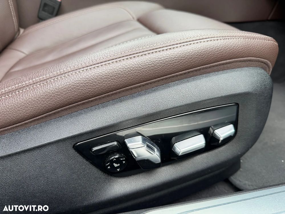 BMW Seria 7 745e - 14