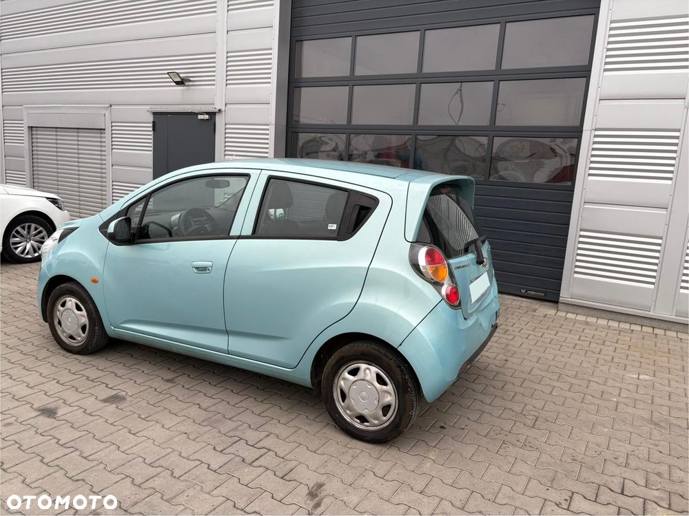 Chevrolet Spark - 4