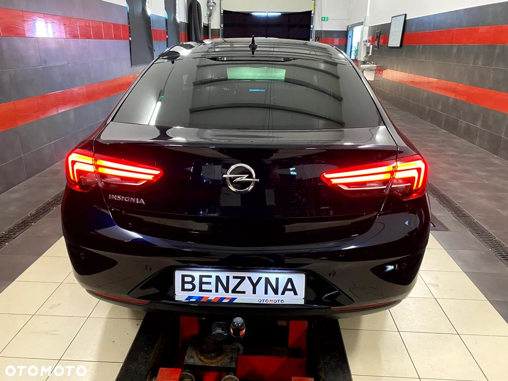 Opel Insignia 1.5 T Exclusive S&S - 8