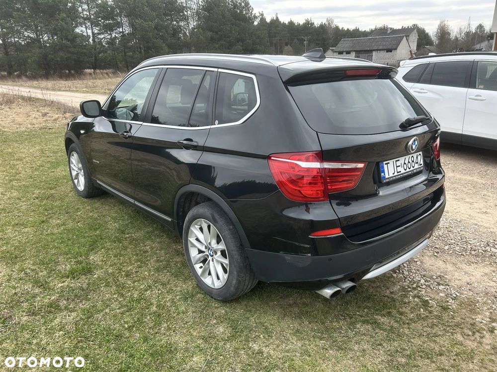 BMW X3 xDrive28i - 2
