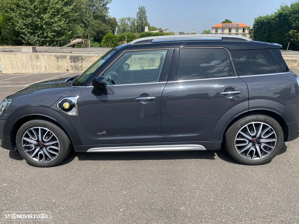 MINI Countryman Cooper SE ALL4 Auto - 1