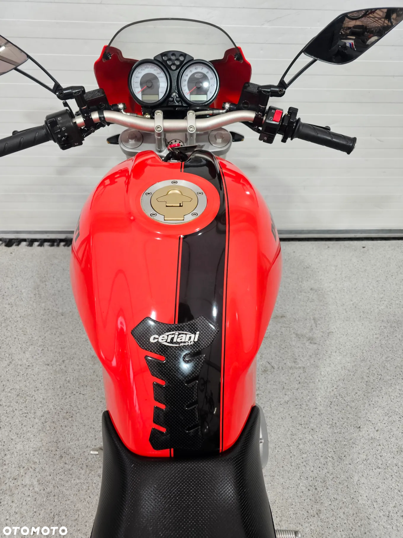 Ducati Monster - 32