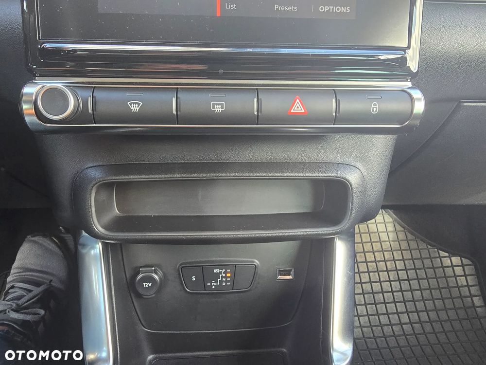 Citroën C3 Aircross 1.2 PureTech Plus S&S EAT6 - 24