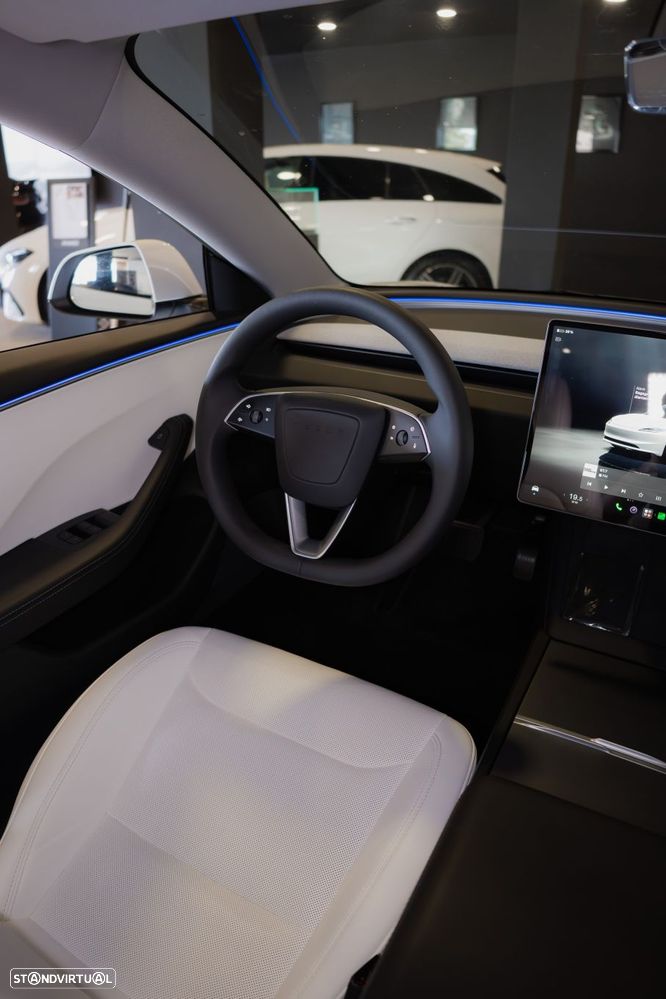 Tesla Model 3 Tração Traseira - 31