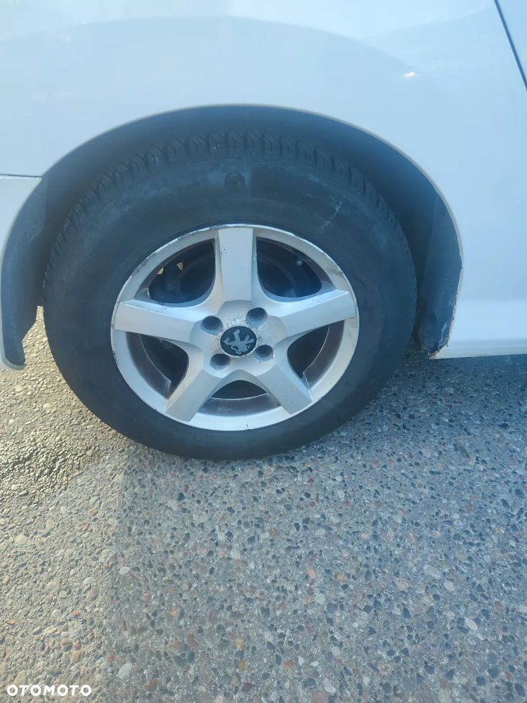 Peugeot 308 1.6 HDi Premium - 3