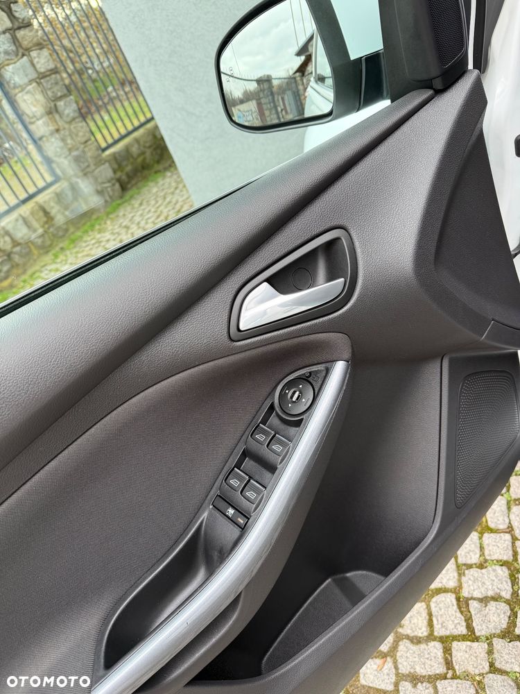 Ford Focus 1.6 TDCi DPF Start-Stopp-System Titanium - 13