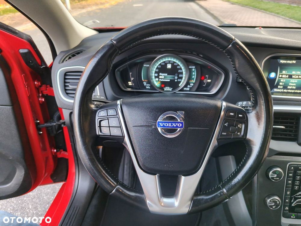 Volvo V40 D2 - 31