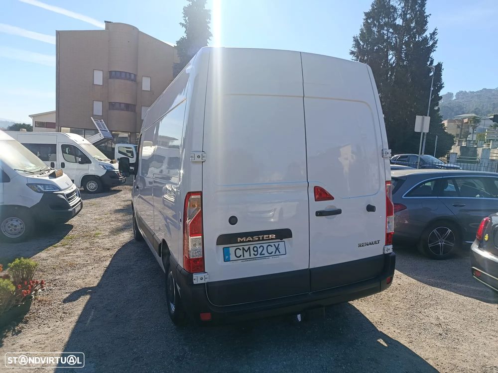 Renault Master 2.3 DCI L2H2 c/AC - 2