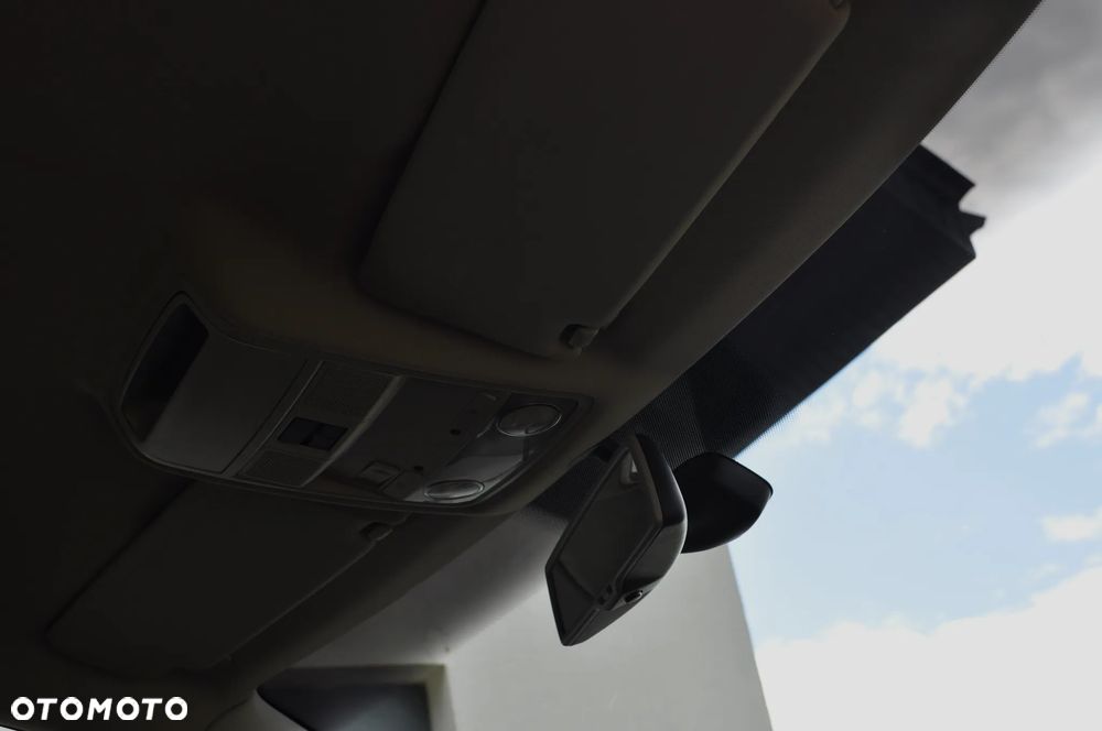 Volkswagen Tiguan 2.0 TDI DPF BlueMotion Technology Exclusive - 25