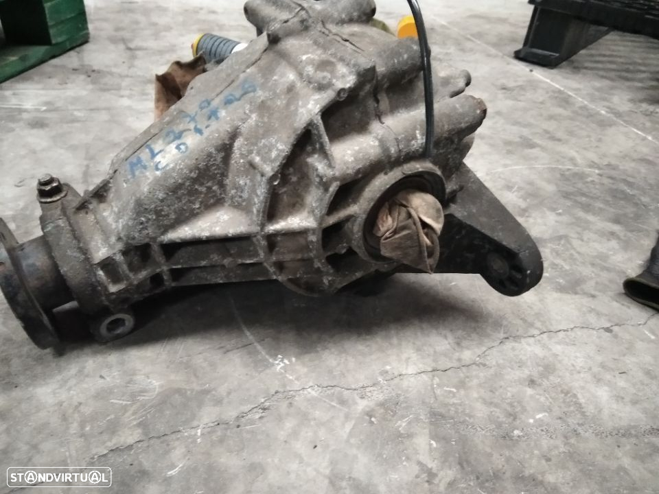 Diferencial Mercedes ML 270 trás 4460-310-013 - 3