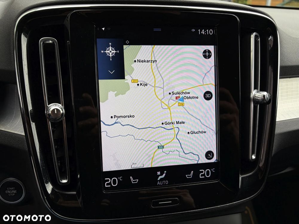 Volvo XC 40 T4 Geartronic Momentum Pro - 26