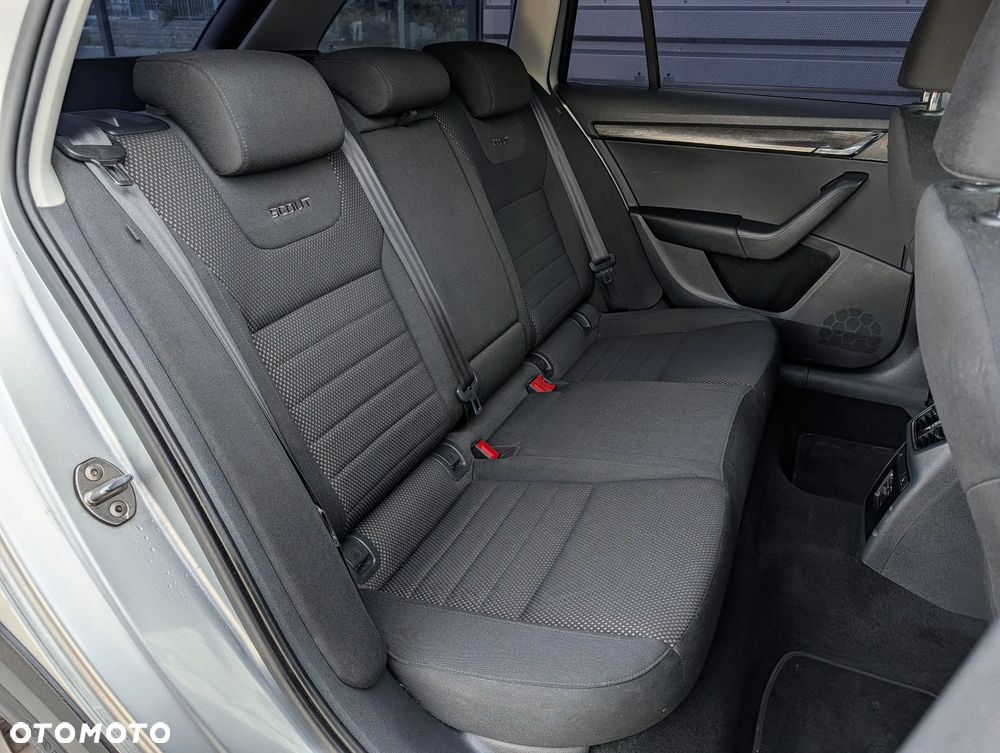 Skoda Octavia 1.8 TSI (Green tec) 4x4 DSG Scout - 19