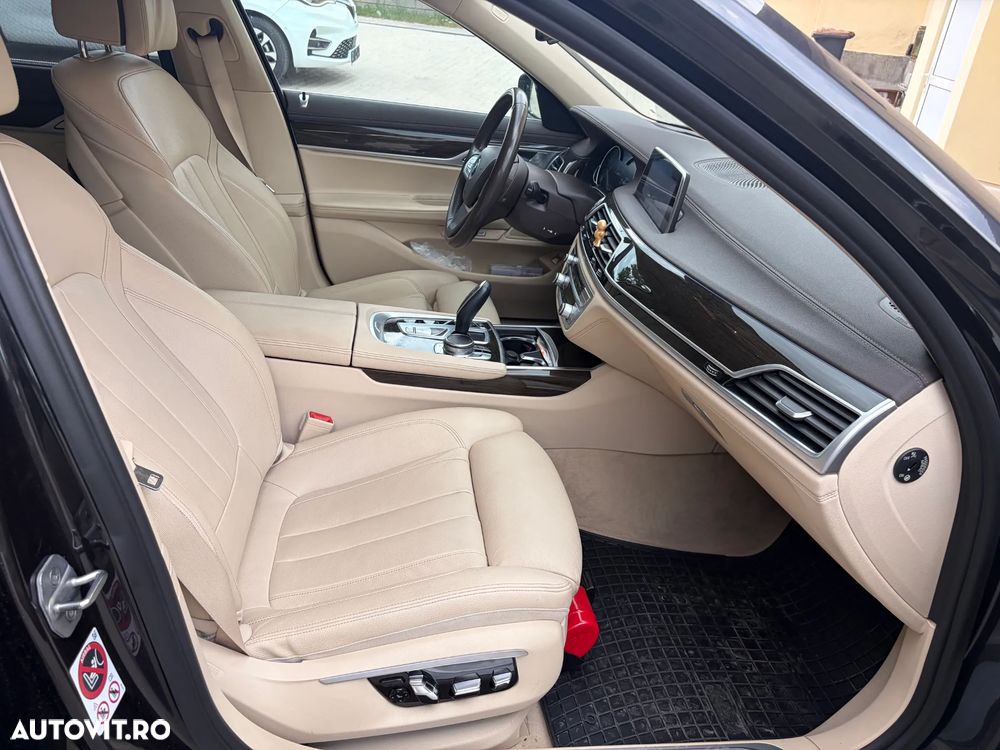 BMW Seria 7 - 16