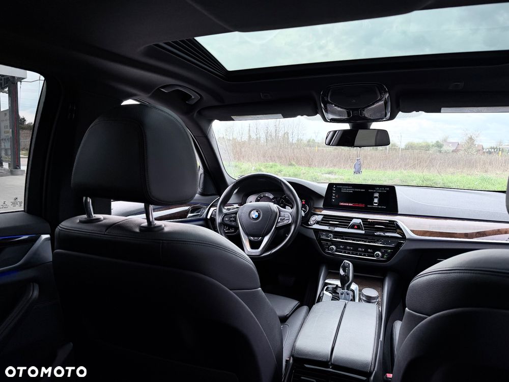 BMW Seria 5 530i xDrive Sport Line - 20