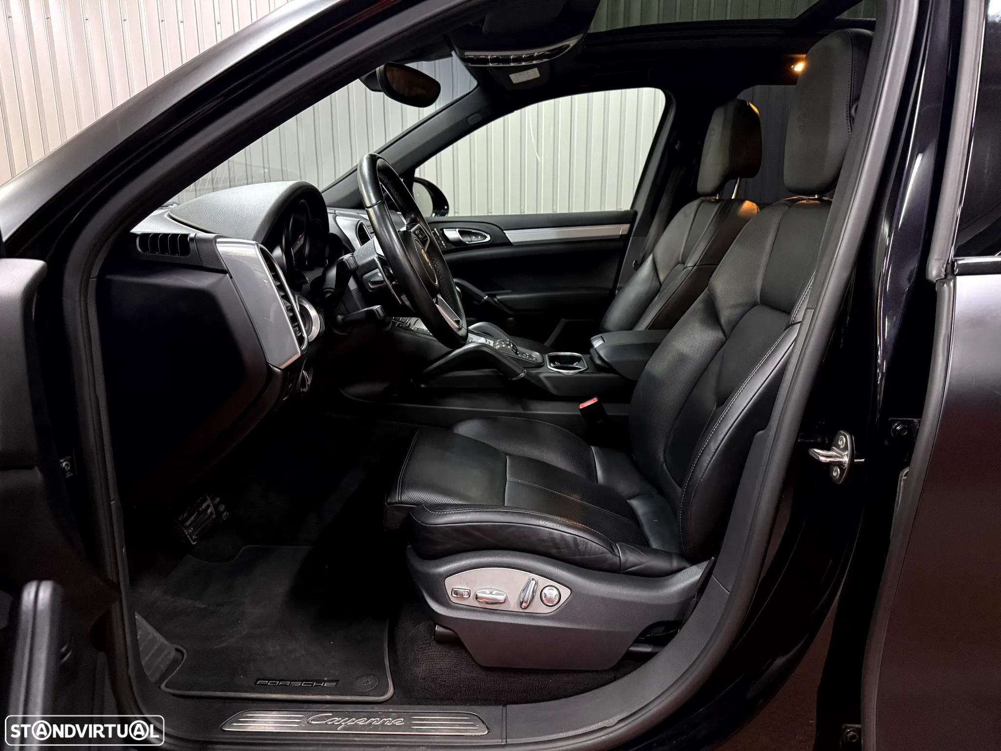 Porsche Cayenne - 15