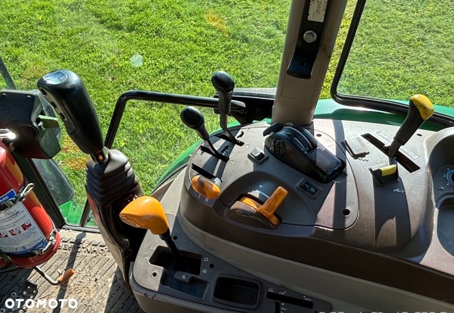 John Deere 5820 , rok 2005 , ideal stan - 13